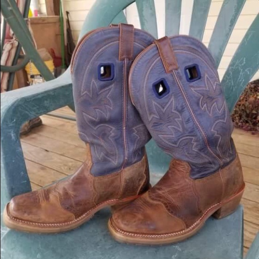 Double H men’s dress boots.